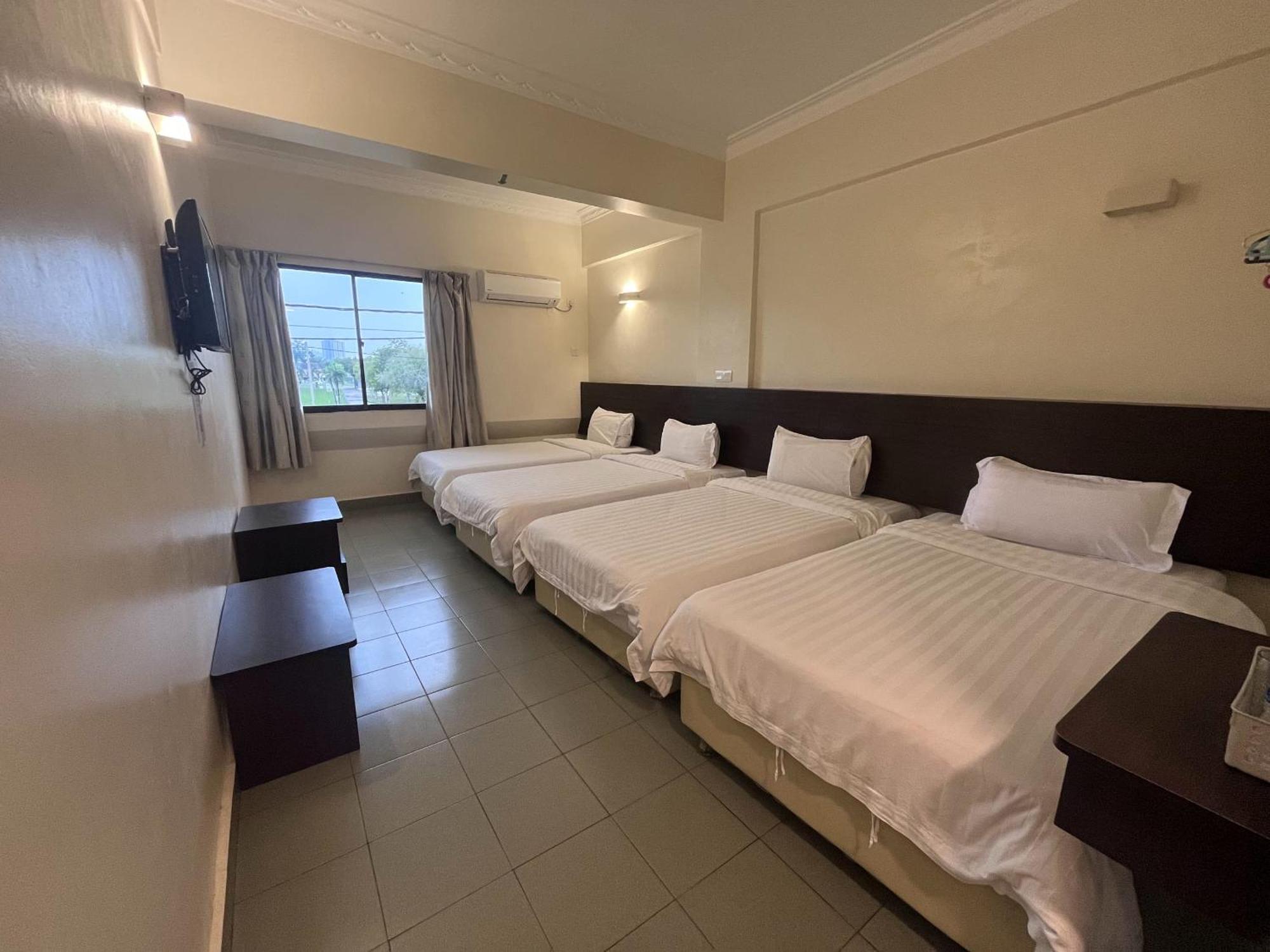 Hotel Sitiawan Buitenkant foto