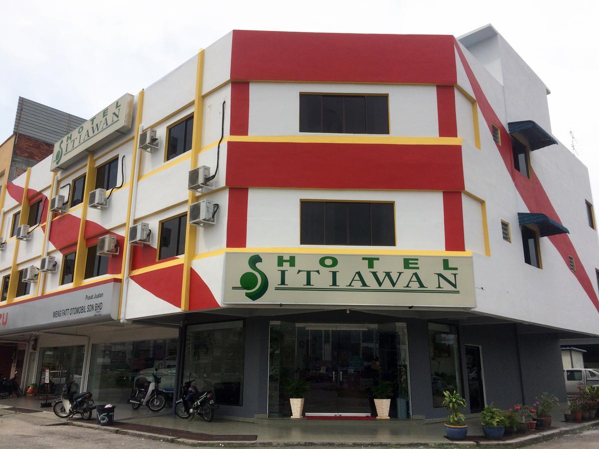 Hotel Sitiawan Buitenkant foto