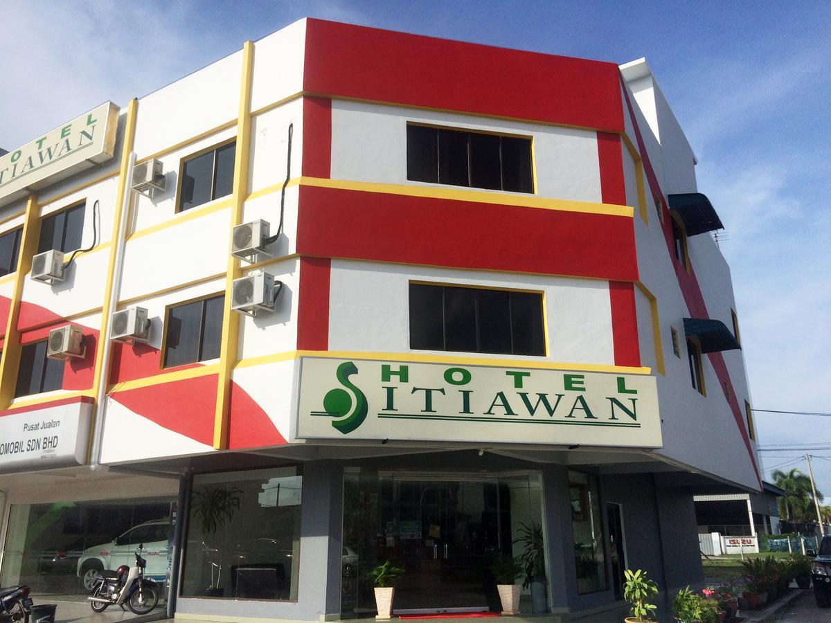 Hotel Sitiawan Buitenkant foto